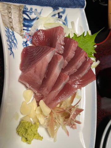 写真8 昼獲れグビ鰹刺身