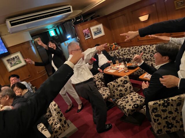 写真43 ジャパーンで大盛り上がり