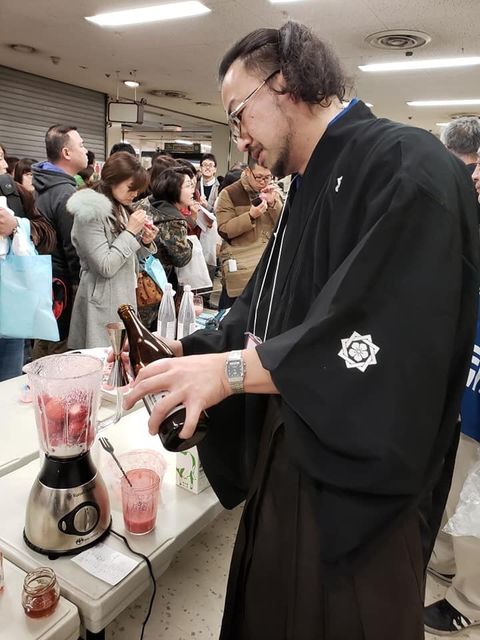 写真14 龍馬の衣裳の堅田さん