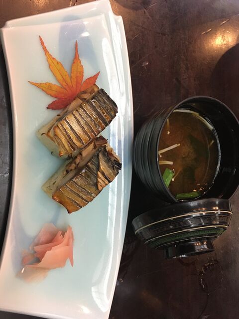 写真29 食事と止椀