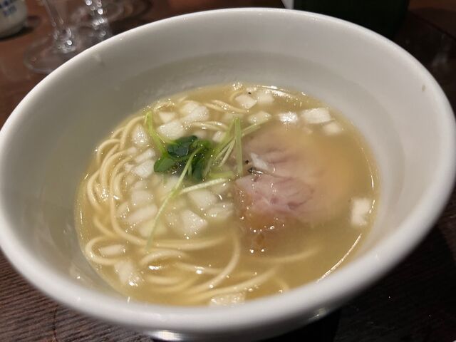 写真18 はちきん地鶏の塩らーめん