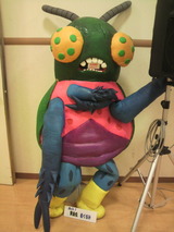 黄金虫着ぐるみ