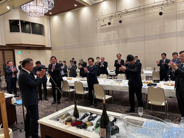 写真33 中締め