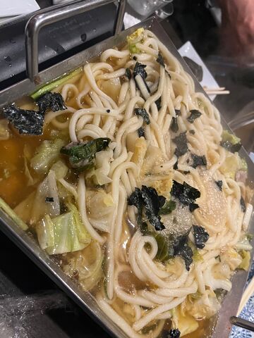 写真23 鉄板焼きうどんに海苔
