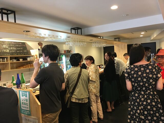 写真15 次々にご来店