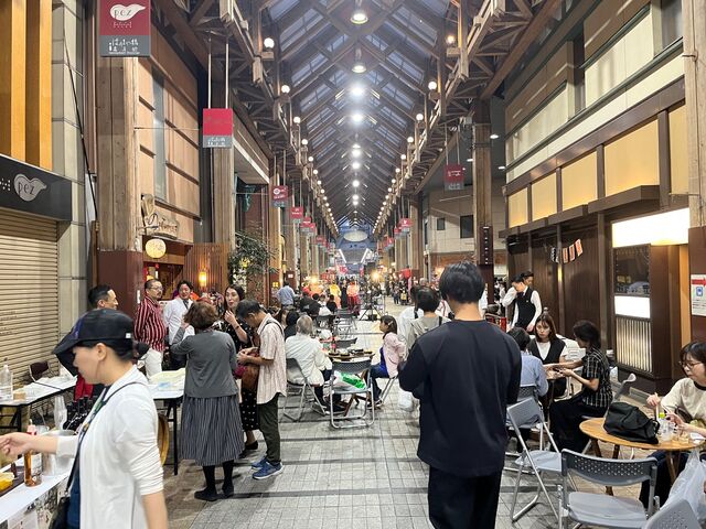 写真21 ワイワイお客