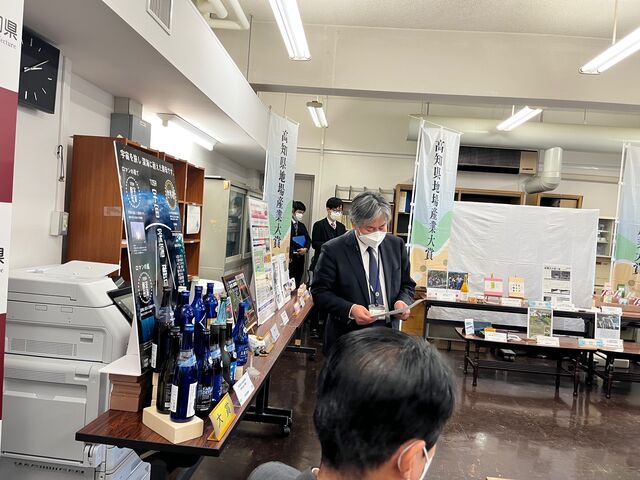 写真7 記者発表会風景