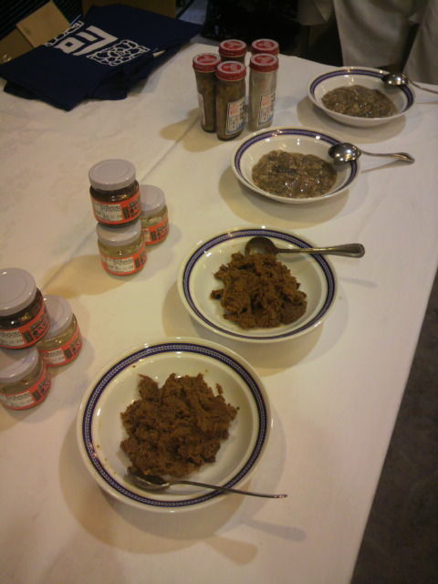 珍味コーナー・食べる酒粕・酒盗