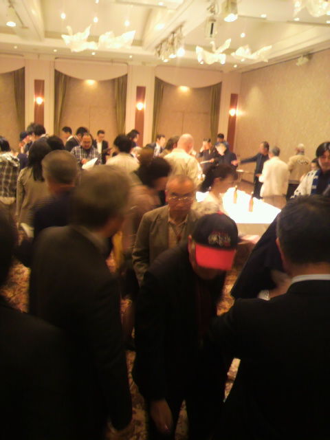利き酒競技会に殺到