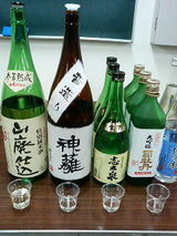 4������������