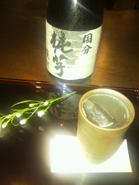 「国分・純芋」焼酎と黄金生姜とスパイスのカクテル