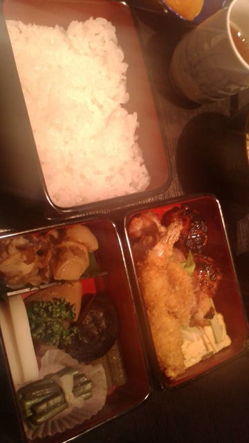 (5)三段重ね弁当