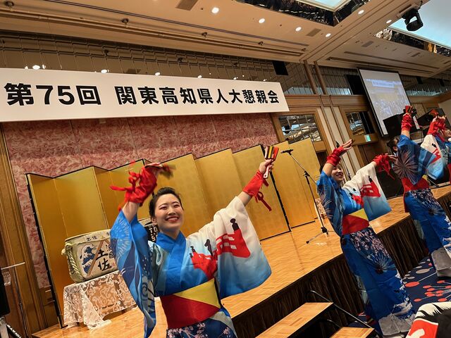 写真11 オープニングよさこい2