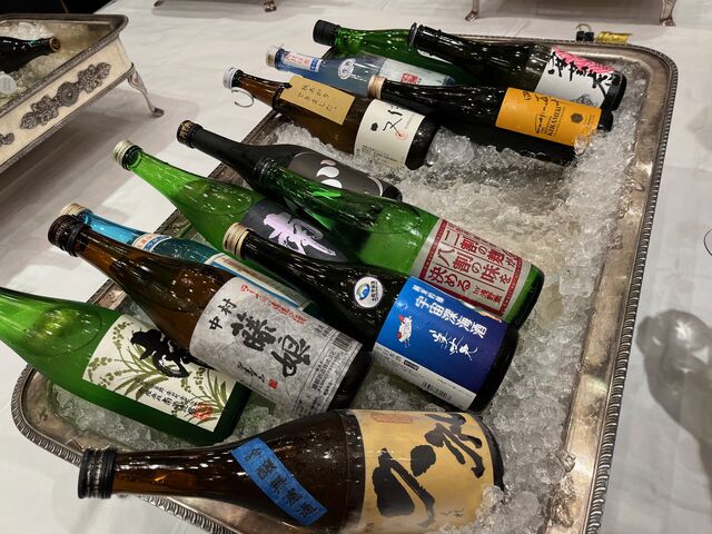 写真15 お酒ズラリ4
