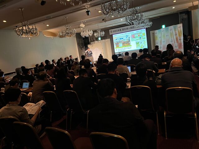 写真3 プレス発表会・沖本部長