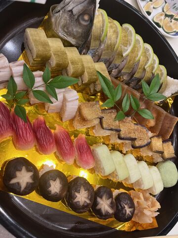 写真31 田舎寿司皿鉢