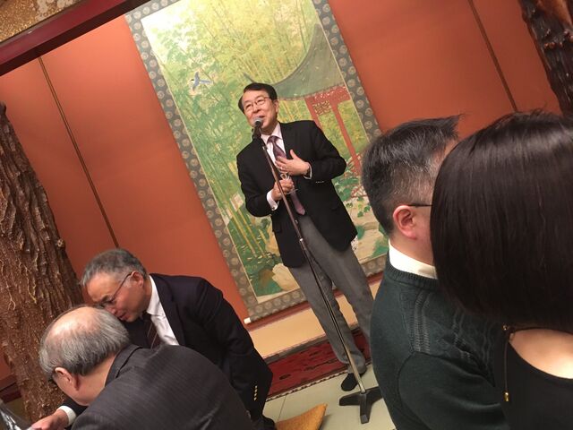 写真9 門司さん乾杯
