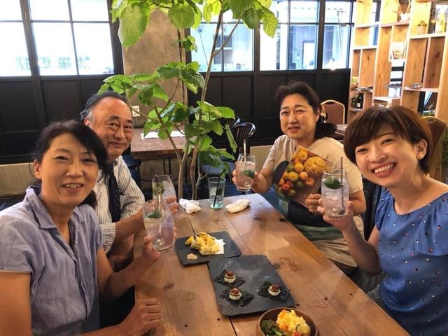 写真11 4人でチーズ!