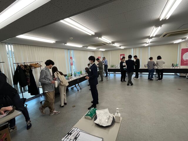 写真9 試飲会風景2