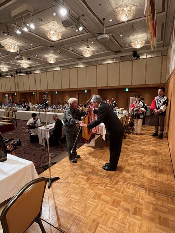 写真10 優勝旗返還