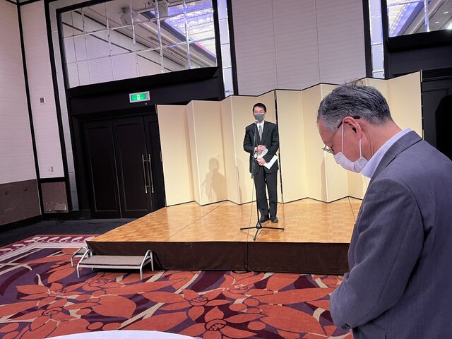 写真15 乾杯発声