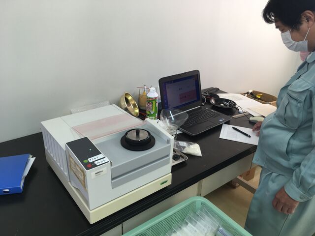 �̿�18 ʬ����ξ��줵��