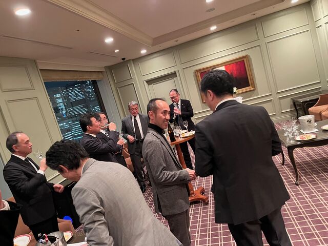 写真24 思い出語る今西社長