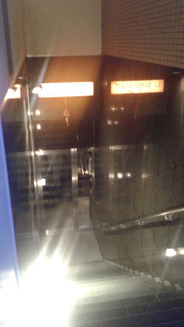 (3)�顦�ܥ�Х�