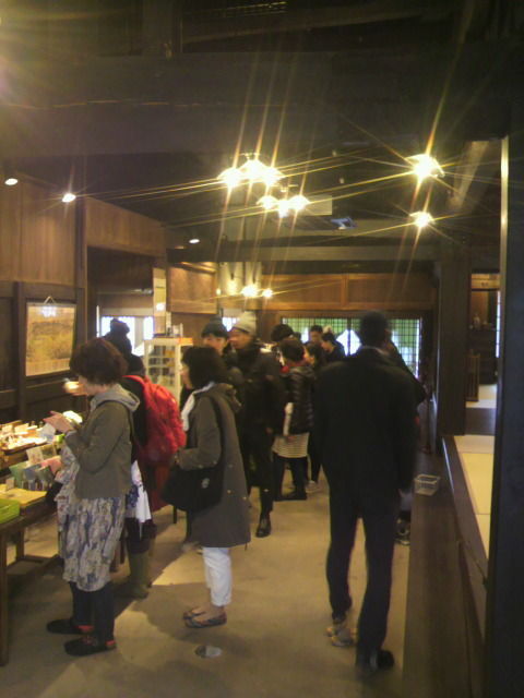 (4)���͸��Ƚ��𸫳�