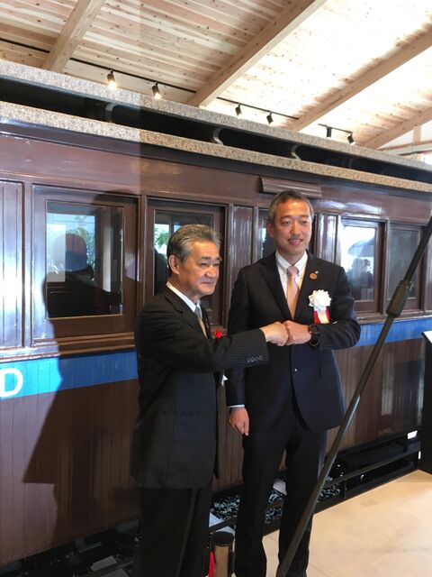 写真22 町長と半井会長
