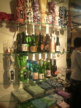 小瓶コーナー.jpg