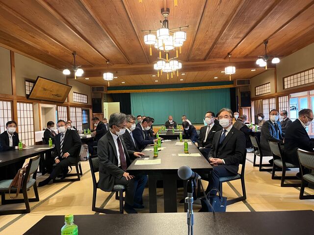 写真3 竹村講演スタート