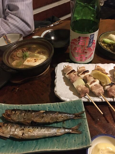 写真9 焼き鳥とイワシ丸干し