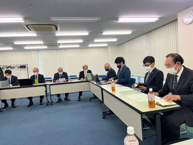 写真11 新年会議風景2