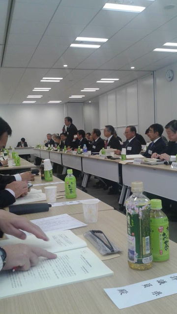 (8)原料委員会について