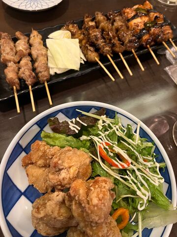 写真9 焼き鳥、唐揚げ