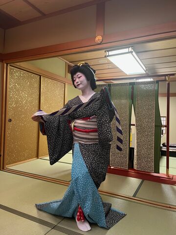 写真17 千代福さん土佐音頭