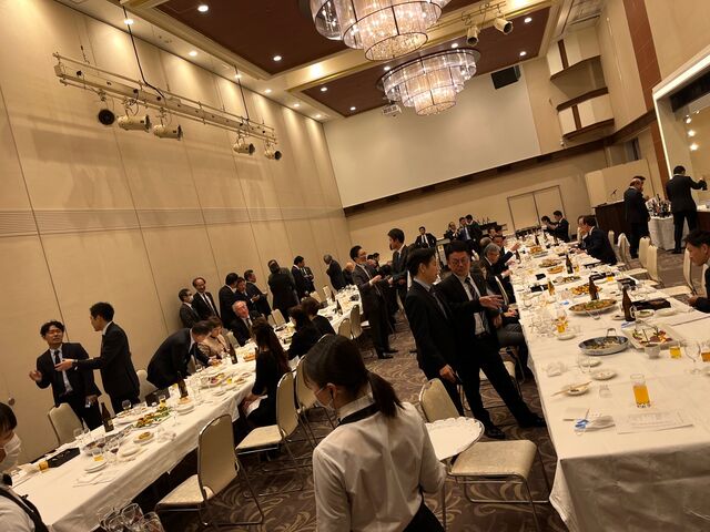 写真30 宴席風景