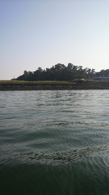 海から龍馬像