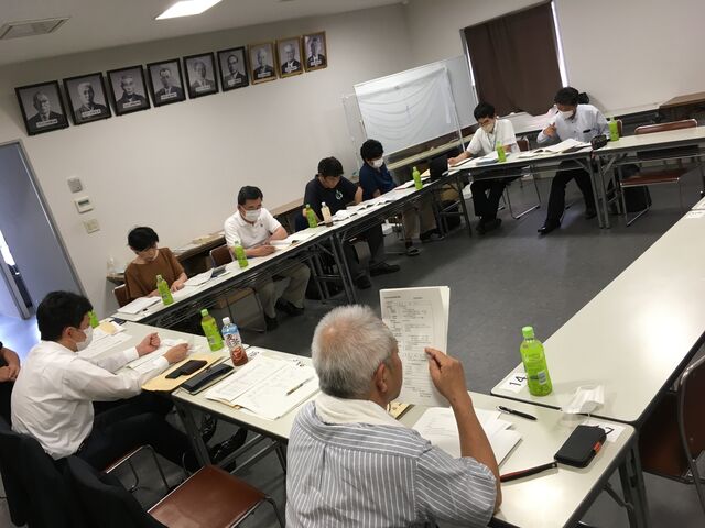 2020.8.11写真3 理事会風景