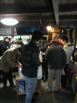 立食パーティ状態
