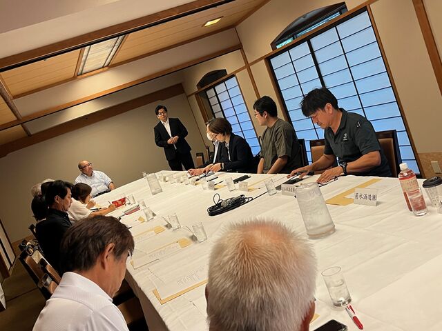 写真1 全体会・中央会小澤さん