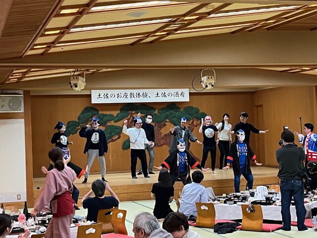 写真19 しばてん踊り