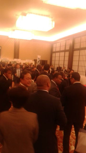 (29)レセプション会場に人人人