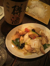樽酒とキノコとホタテの炒め物