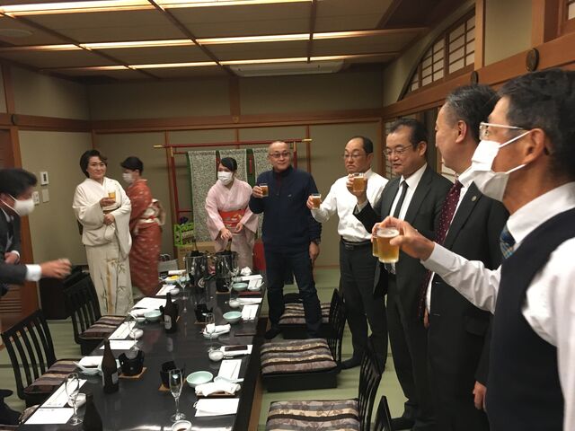 2021.12.3写真5 乾杯