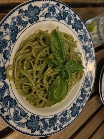 写真25 2次会でジェノベーゼのパスタ