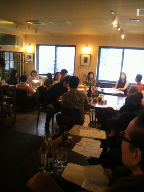 27(11)����������