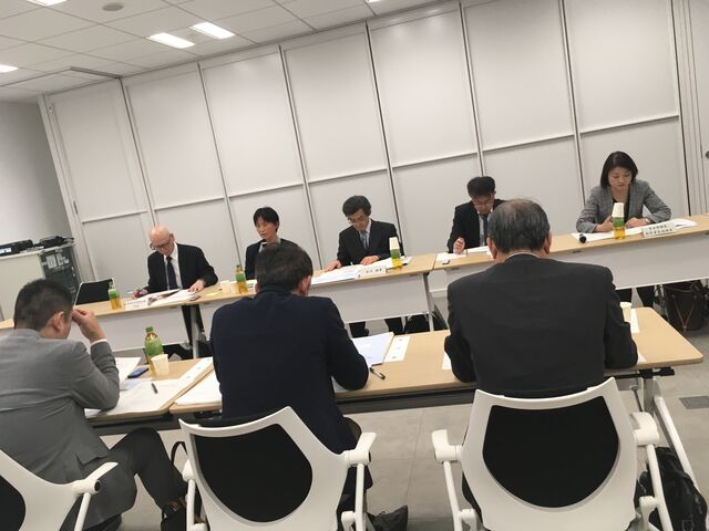 写真15 清退共 議事