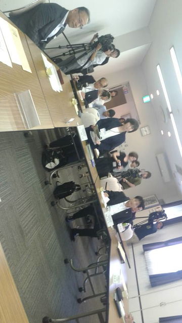 (13)��Ω���񥹥�����